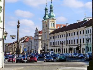 Rekonstrukce Velkého náměstí zmenší počet parkovacích míst na třetinu